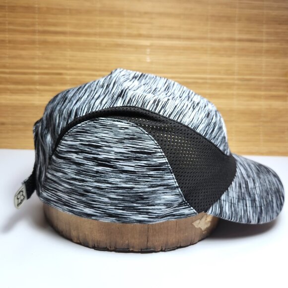Robin Ruth Hawaii Aloha Hat Adjustable Black and White with Mesh Detail Around - Picture 2 of 7